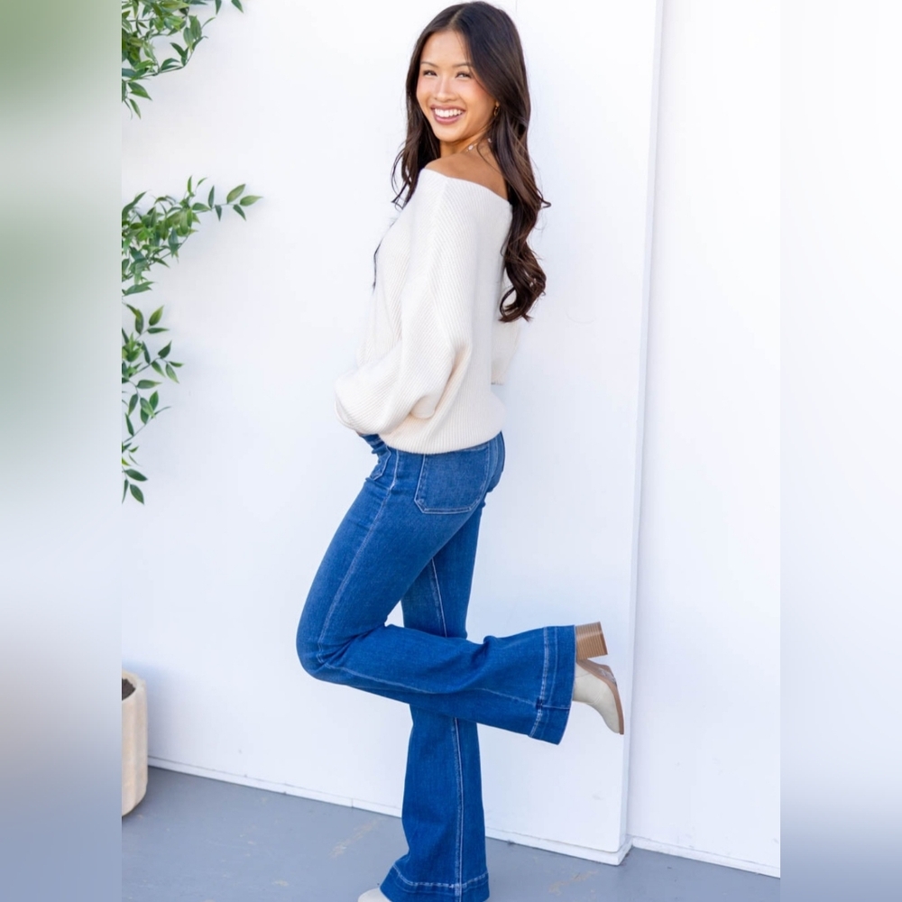 Vervet Dream Catcher Mid Rise Trouser Hem Flare Stretch Jeans Size 24